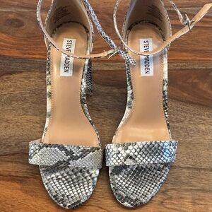 Steve Madden sandals